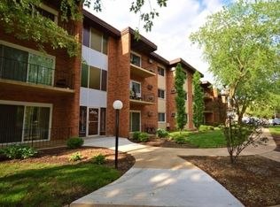 4125 W 97th Pl APT 307, Oak Lawn, IL 60453