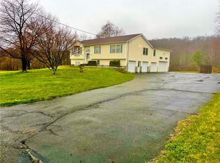 7 Old Roosa Gap Rd, Bloomingburg, NY 12721