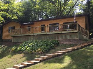 N7430 Arrowhead Ln, Elkhorn, WI 53121