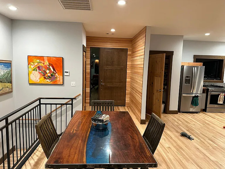 435 NW Strawberry Mount Pl — Photo 3