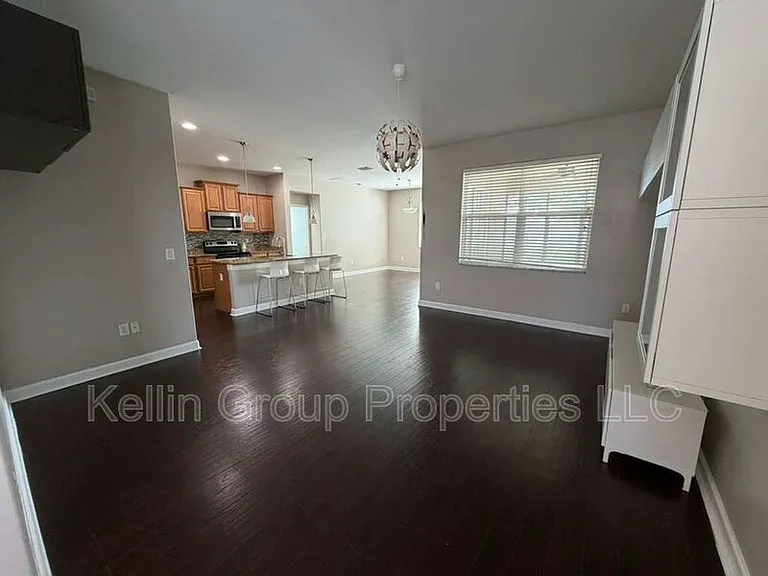 3852 Hampton Hills Dr — Photo 4