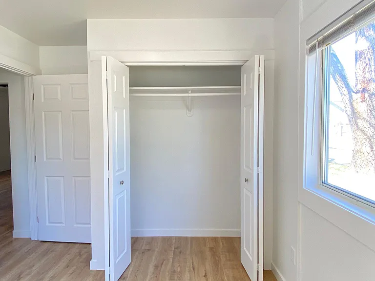 1501 S Grant Ave — Photo 11