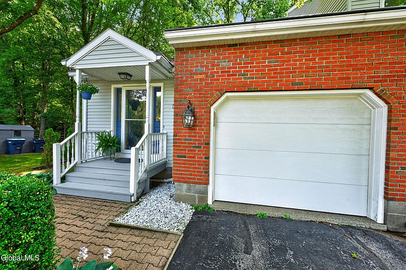 2nd image of 64 Westbury Court