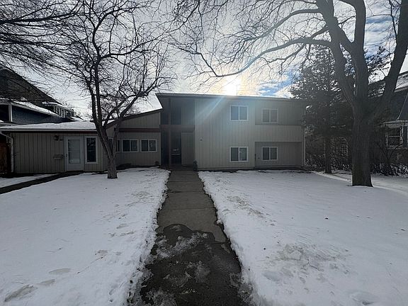 2nd image of 32-36 Yellowstone Ave #34