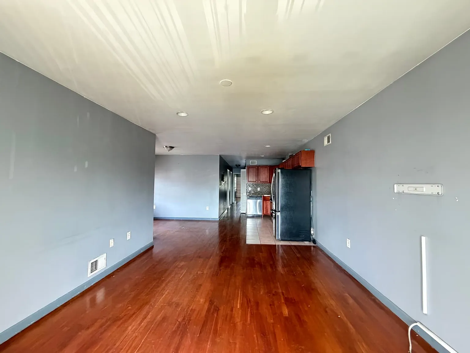 94 Winfield Ave — Photo 3