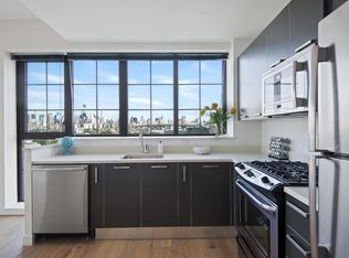 4550 Pearson St APT 5B, Long Island City, NY 11101