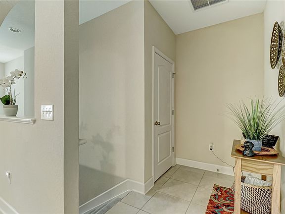 5th image of 96177 Stoney Dr #1805