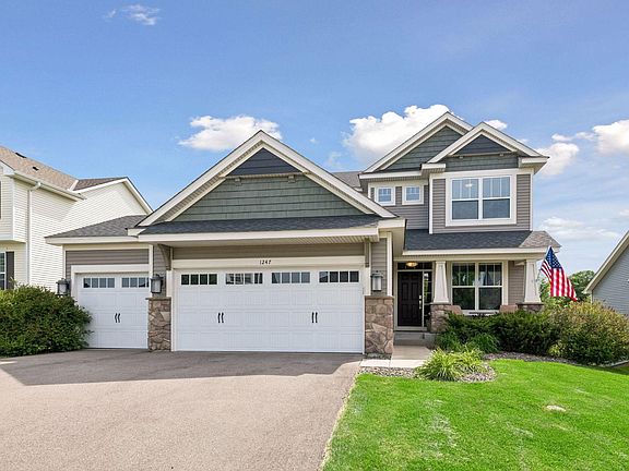 2nd image of 1247 Maple Ln