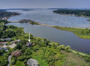25 Fort Hill Rd, Bristol, RI 02809