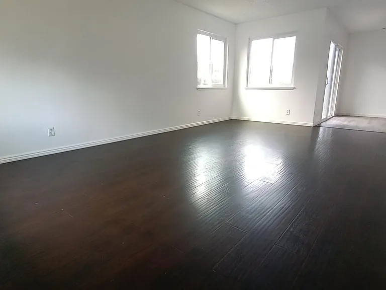 10155 De Soto Way — Photo 2