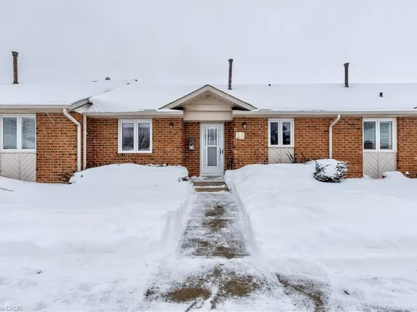 122 Bunting Rd #54, Saint Catharines, ON L2P 3X7