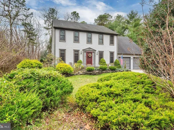 5 Whitby Ct, Voorhees, NJ 08043