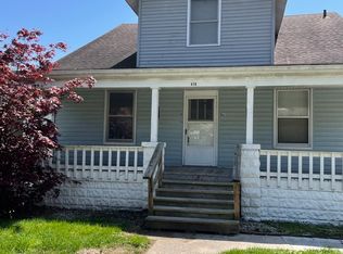 414 S 10th St #B, Belleville, IL