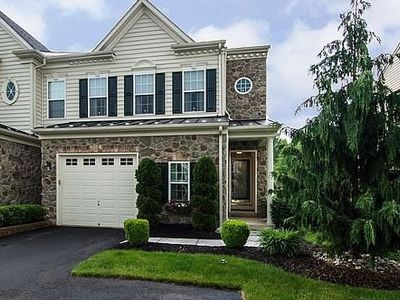 372 Village Way, Chalfont, PA, 18914