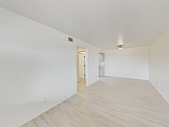 5th image of 455 W Kelso St APT 240