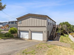 6335 NE Neptune Dr, Lincoln City, OR 97367
