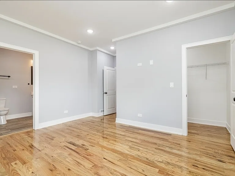 6334 S Langley Ave #3 — Photo 12
