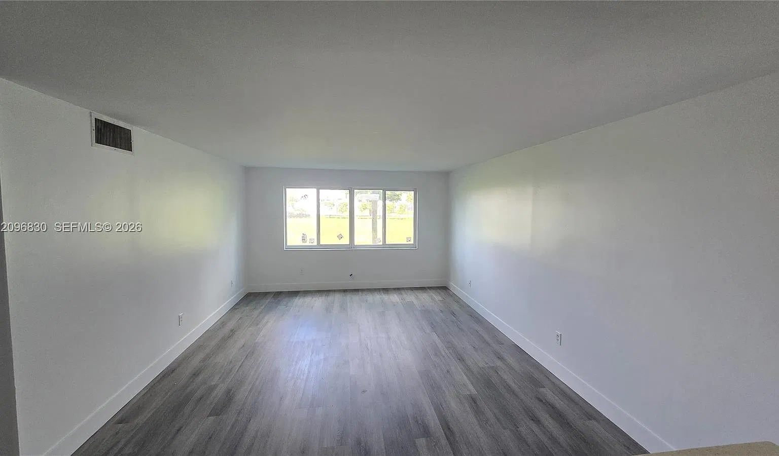 Naranja Lakes Condo No 5 — Photo 2