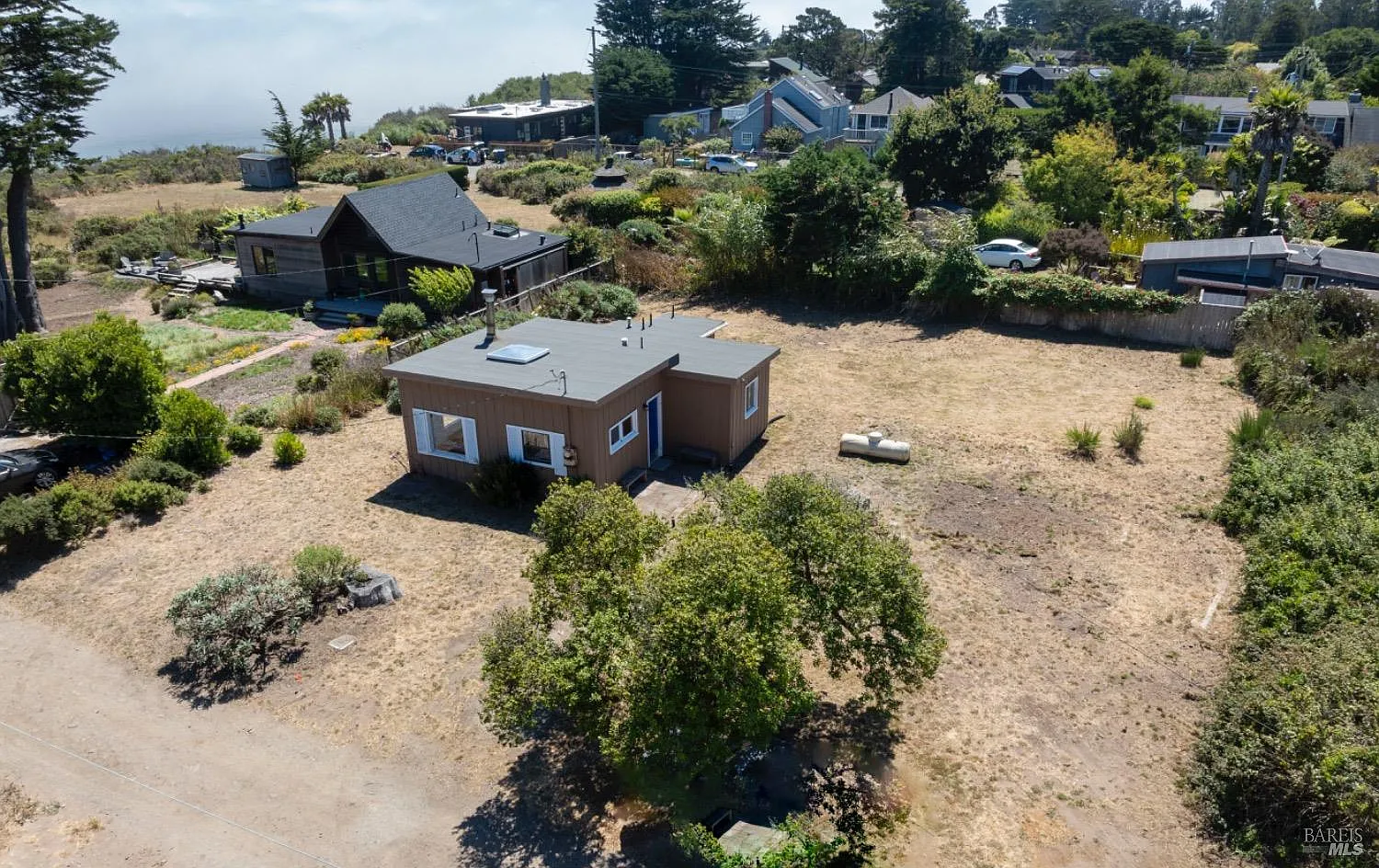 135 Dogwood Road photo 1