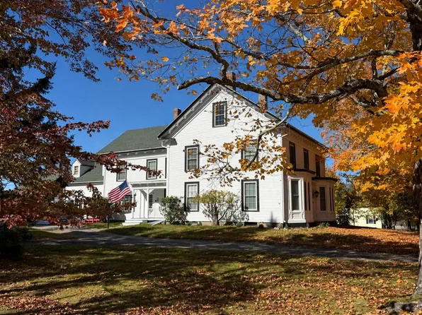 44 Broadway Street, Machias, ME 04654