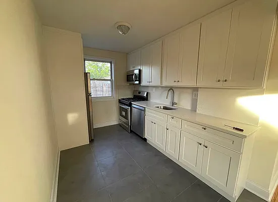 Rented by Queens Apartments Realty LLC | media 1