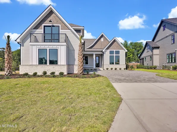 8277 Winding Creek Circle, Wilmington, NC 28411