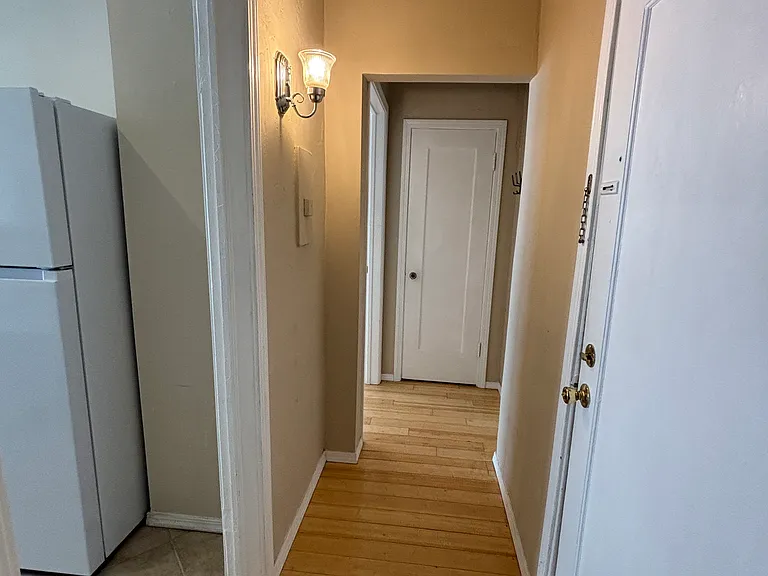 1955 Chestnut St #203 — Photo 8