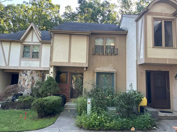 627 Jaeger Ct, Sicklerville, NJ 08081