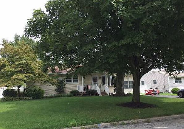 2nd image of 7 Robyn Dr