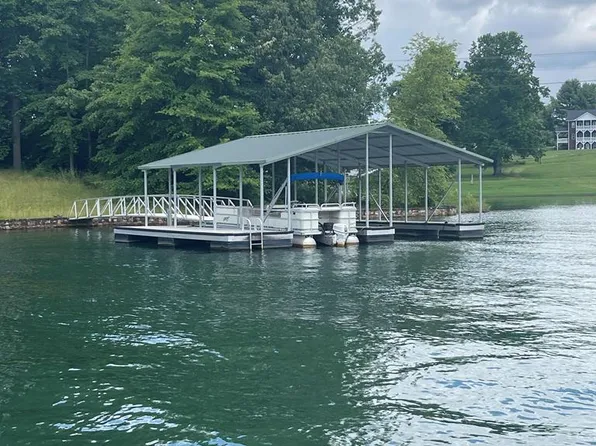 11 Safe Harbor Rd, Hiawassee, GA 30546