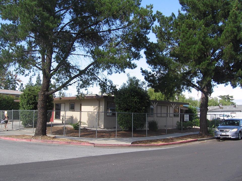 1st image of 2898 Joseph Ave