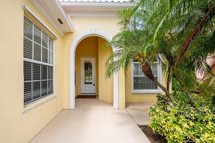 3 bed, 2000 sqft, $3,250 — Photo 2