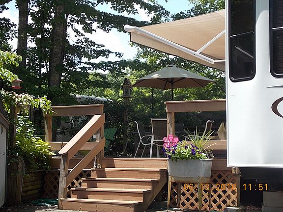 private, shade and sun mix