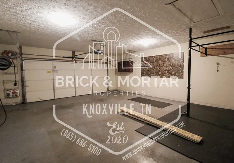 808 Pioneer Dr — Photo 41