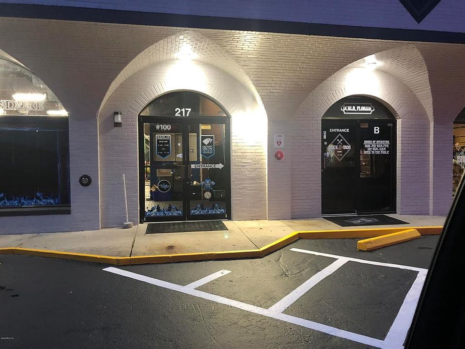 1st image of 217 SE 1st Ave Unit 200