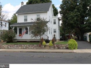 41 S 11th St, Quakertown, PA 18951