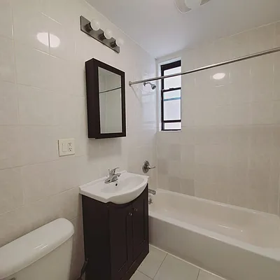 Rented by New York Residence | media 34