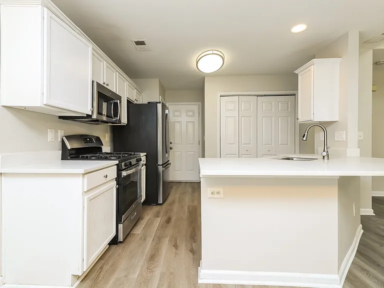 3242 Liberty Commons Dr NW — Photo 10