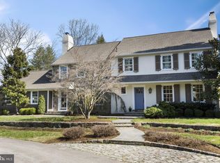 3 Old Barn Ln, Malvern, PA 19355