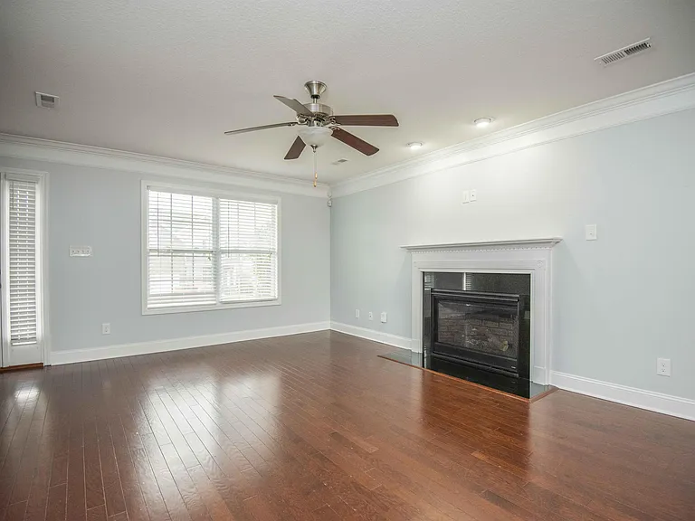 1509 Chariot Ln #H — Photo 35