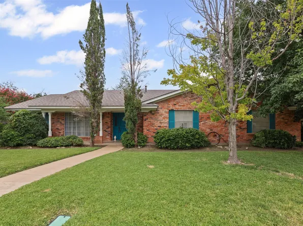 7008 Serrano Dr, Fort Worth, TX 76126