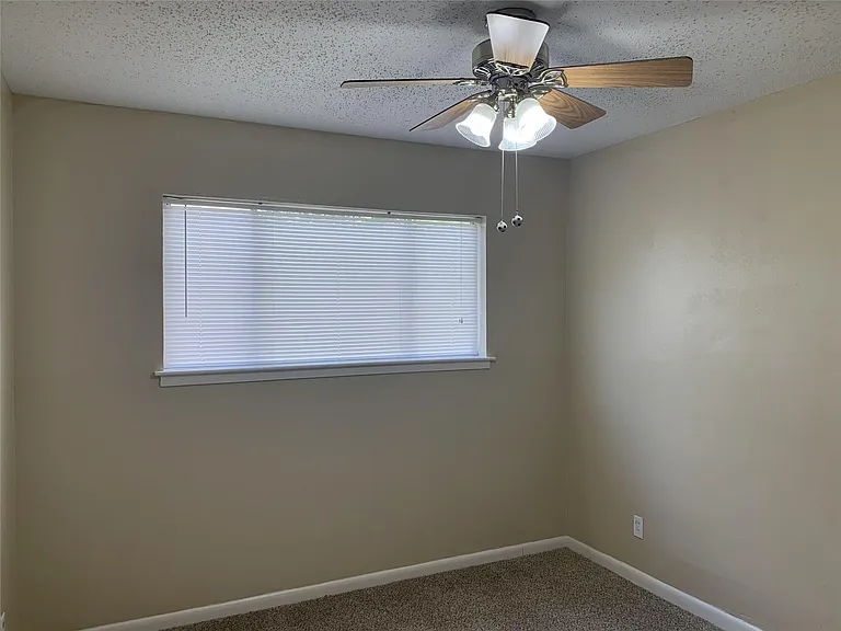 5815 Darlinghurst Dr — Photo 6