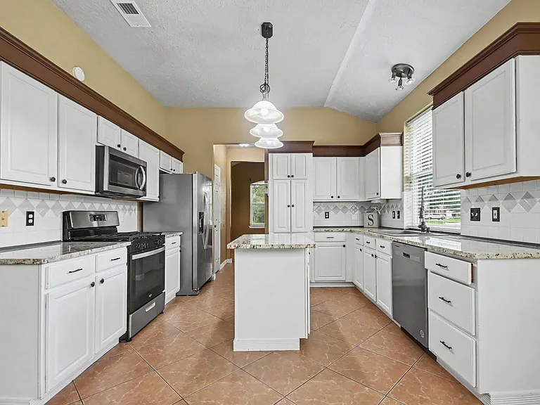 51 Cranberry Ct — Photo 9