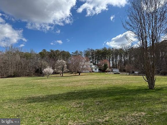 4th image of 72 Shady Beach Rd