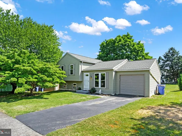 3 Cottage Ct, Mechanicsburg, PA 17050