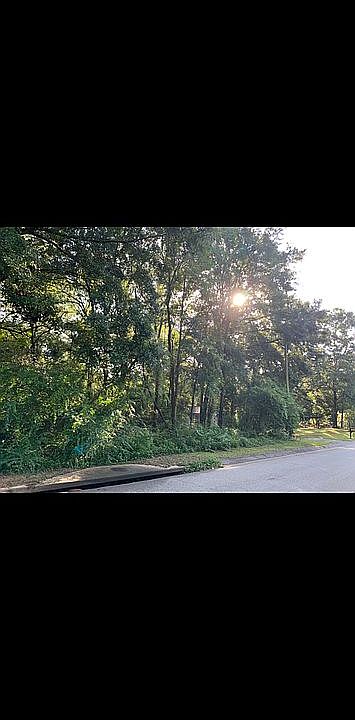 2nd image of Lake Ponchartrain Dr #150