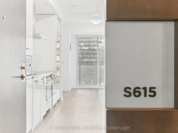 120 Bayview Ave, Toronto, ON