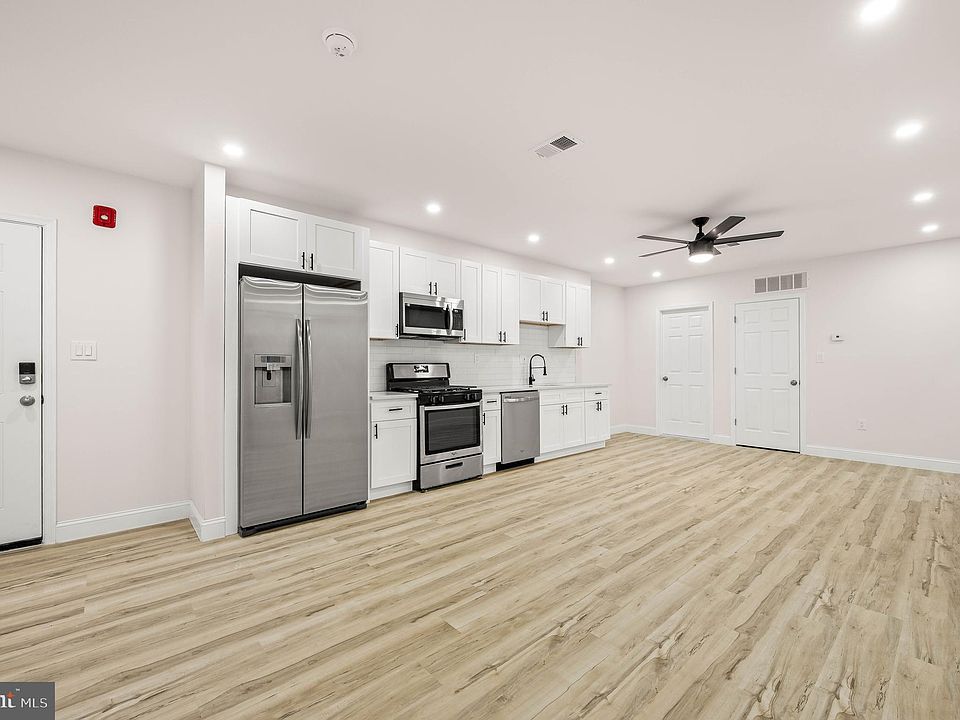 1st image of 437 W Girard Ave #39-1