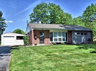 711 Woodbrook Ln, Plymouth Meeting, PA 19462