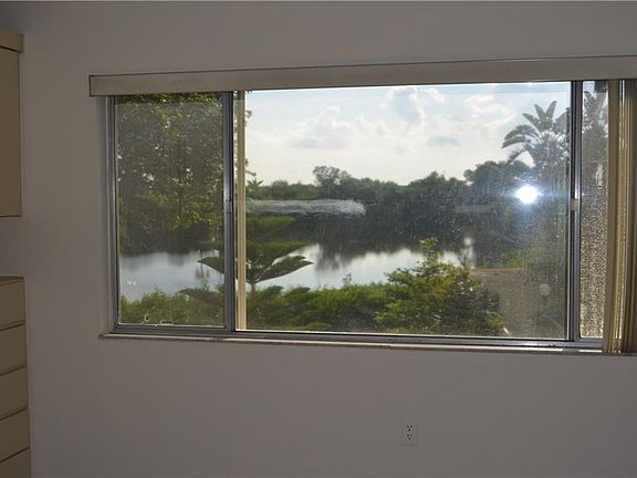 5th image of 4595 Chancellor St NE APT 216
